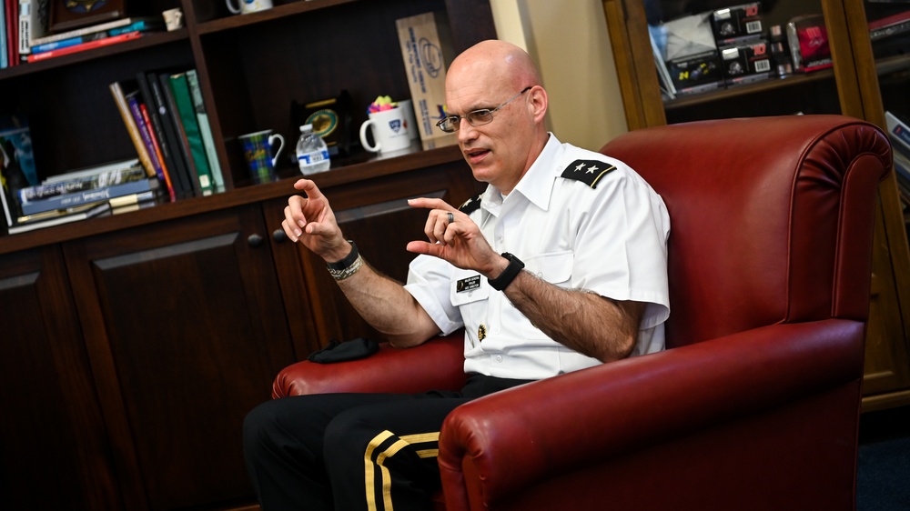 USSOUTHCOM Commander Admiral Faller visits the IADC