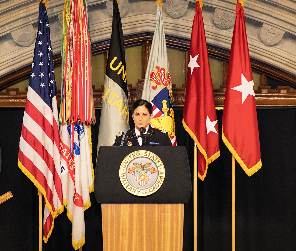One of Army’s first female Rangers speaks during Founders Day dinner