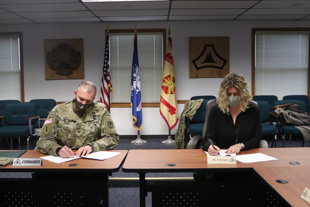 Fort McCoy signs IGSA with Wisconsin’s Vernon County