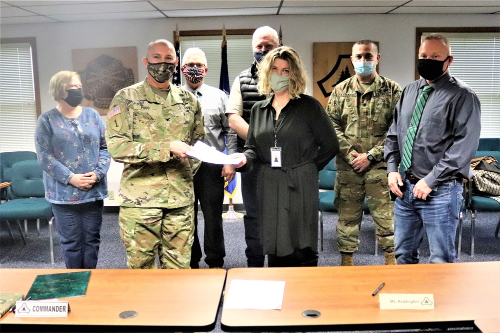 Fort McCoy signs IGSA with Wisconsin’s Vernon County