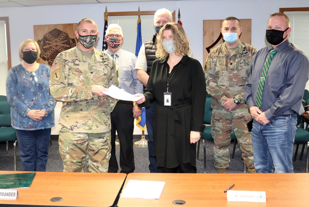 Fort McCoy signs IGSA with Wisconsin’s Vernon County