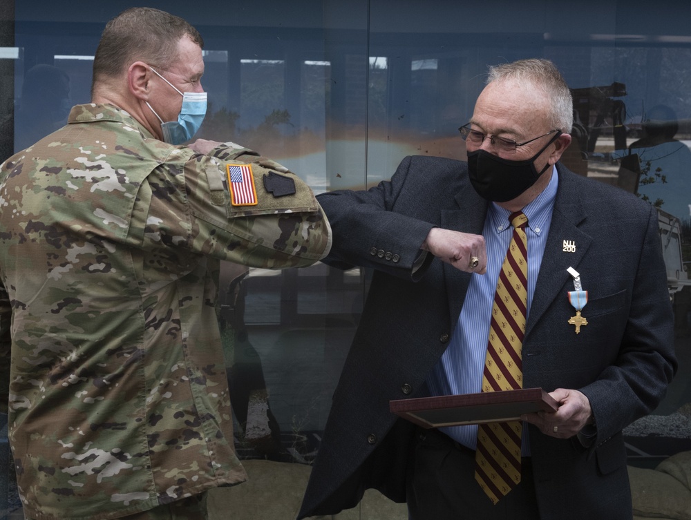 Adjutant general recognizes retired admiral with Vermont Distinguished Service Medal