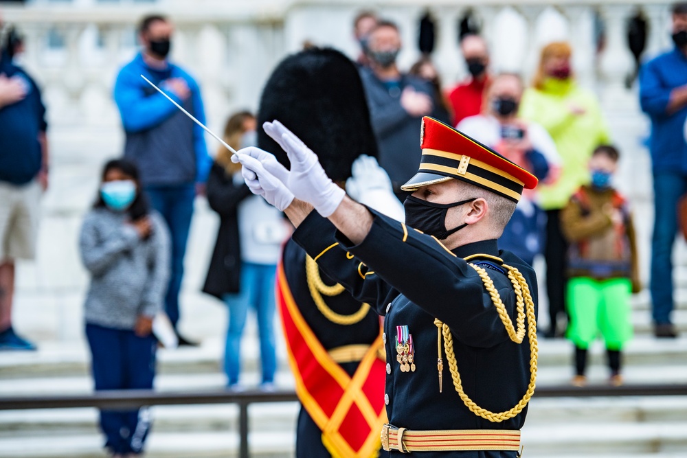 In honor of Medal of Honor Day, Medal of Honor Recipients U.S. Navy Master Chief Special Warfare Operator Edward Byers, Jr. and U.S. Army 1st Lt. Brain Thacker participate in an Army Full Honors Wreath-Laying Ceremony at the Tomb of the Unknown Soldier