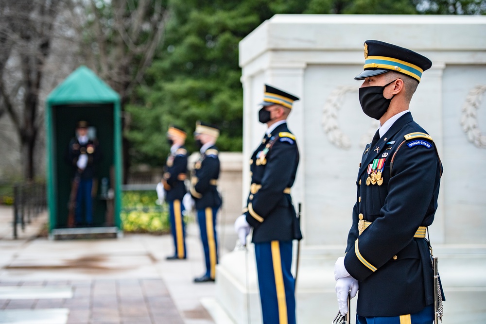 In honor of Medal of Honor Day, Medal of Honor Recipients U.S. Navy Master Chief Special Warfare Operator Edward Byers, Jr. and U.S. Army 1st Lt. Brain Thacker participate in an Army Full Honors Wreath-Laying Ceremony at the Tomb of the Unknown Soldier