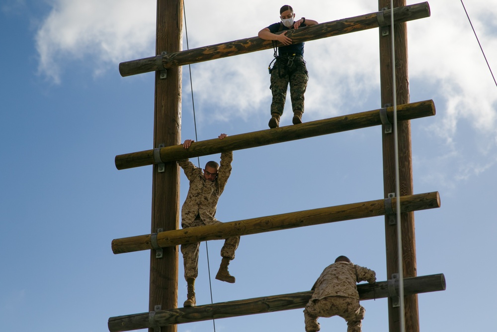 Recruits conduct training exercise at MCRD San Diego