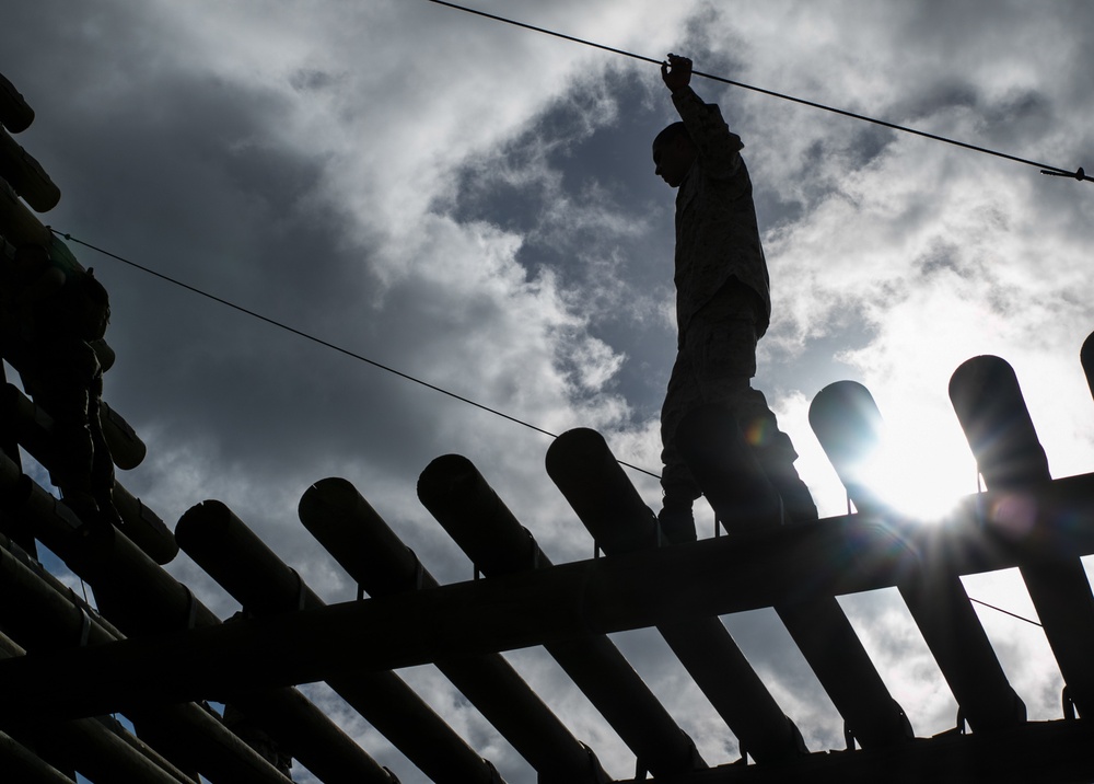 Recruits conduct training exercise at MCRD San Diego