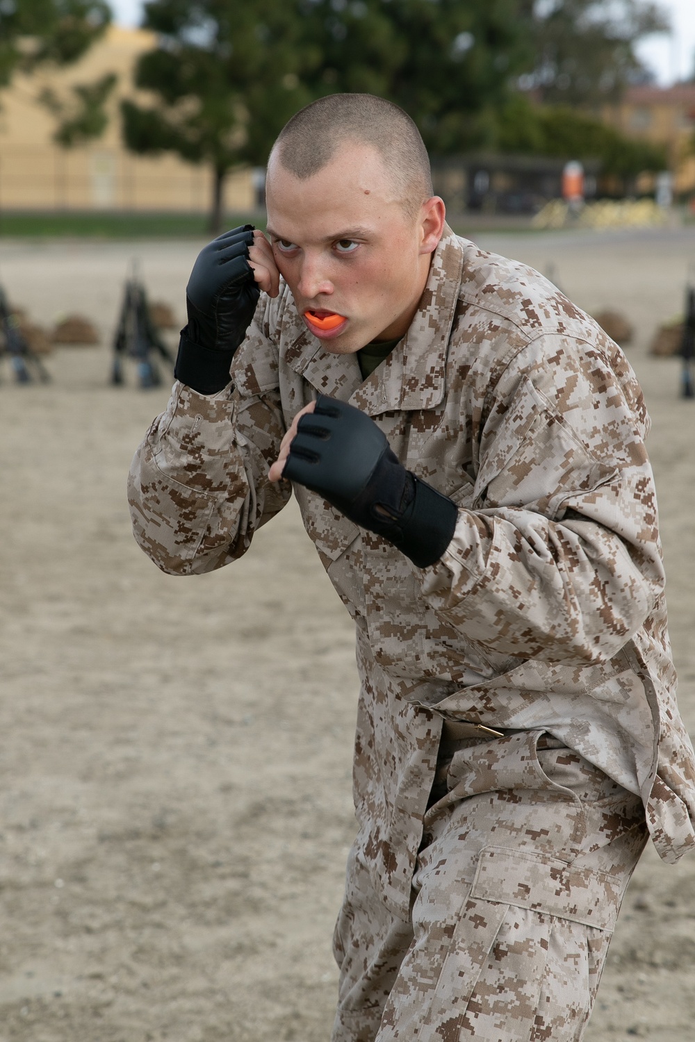 Recruits conduct training exercise at MCRD San Diego