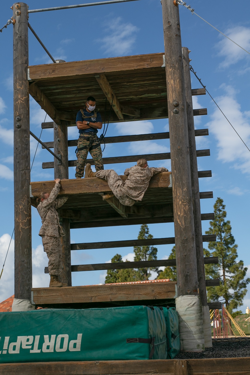 Recruits conduct training exercise at MCRD San Diego