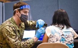 MCPON Visits Sailors Supporting Queens Community Vaccination Center