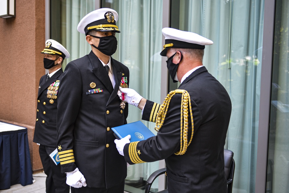 Capt. Ted Carlson assumes command of Naval Base San Diego from Capt. Mark Nieswiadomy