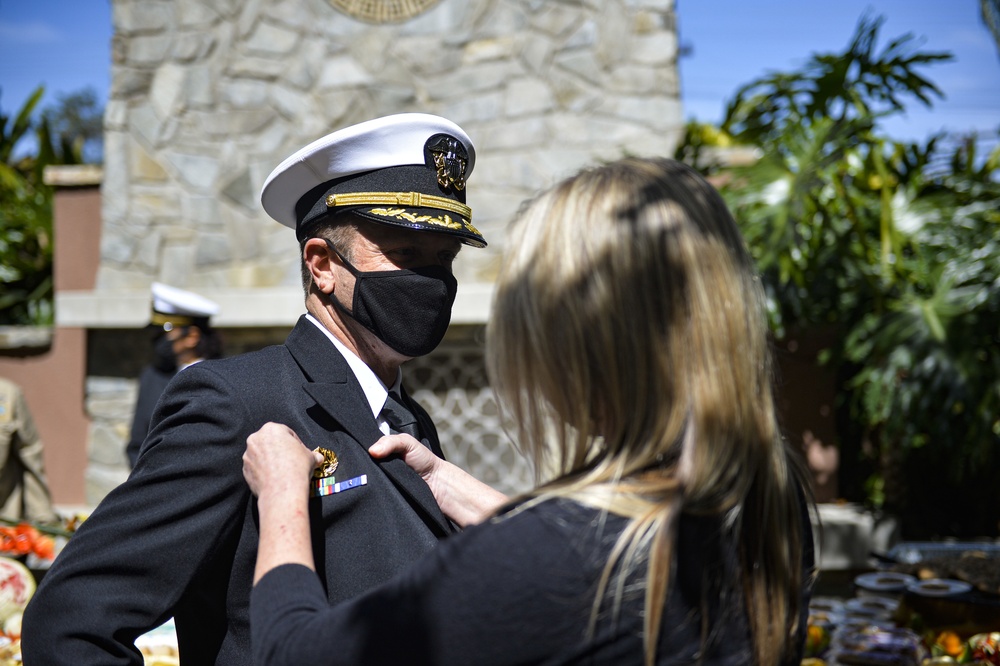 Capt. Ted Carlson assumes command of Naval Base San Diego from Capt. Mark Nieswiadomy