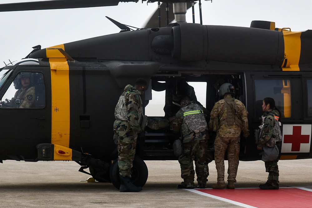 Airmen, Soldiers participate in routine medevac training