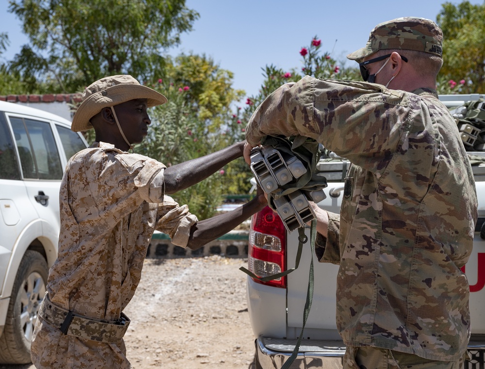 Civil Affairs Team delivers bedding supplies to Armed Forces of Djibouti Military Academy