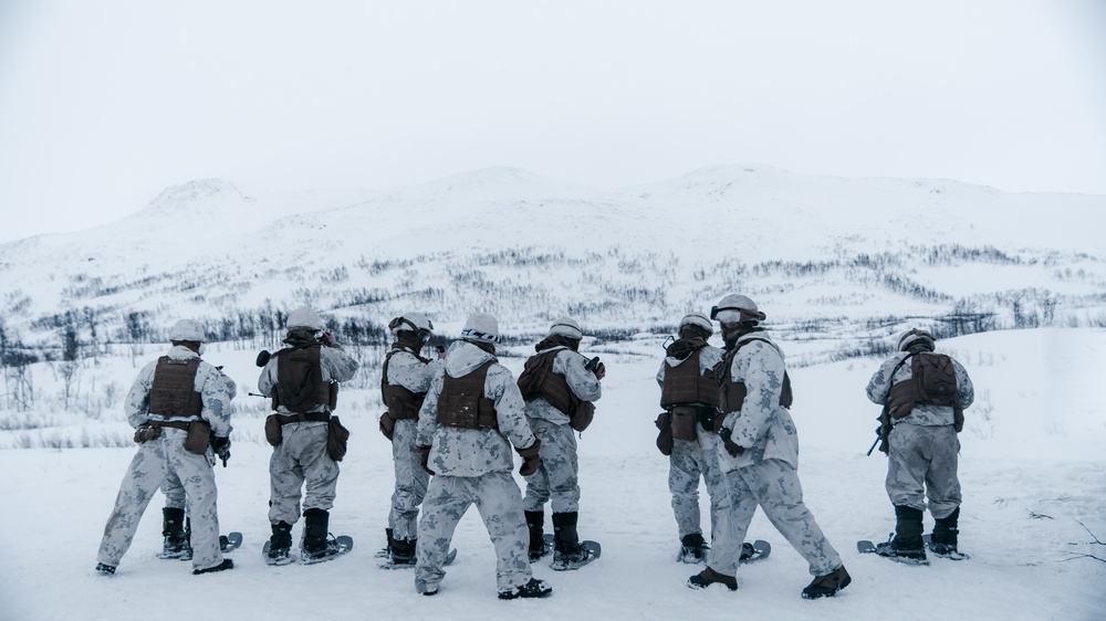 LAR Marines with MRF-E Execute a Live-Fire Range