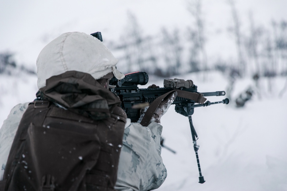LAR Marines with MRF-E Execute a Live-Fire Range