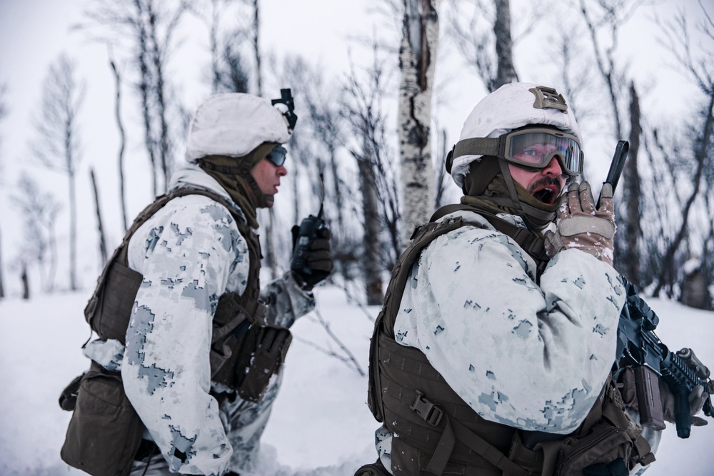 LAR Marines with MRF-E Execute a Live-Fire Range