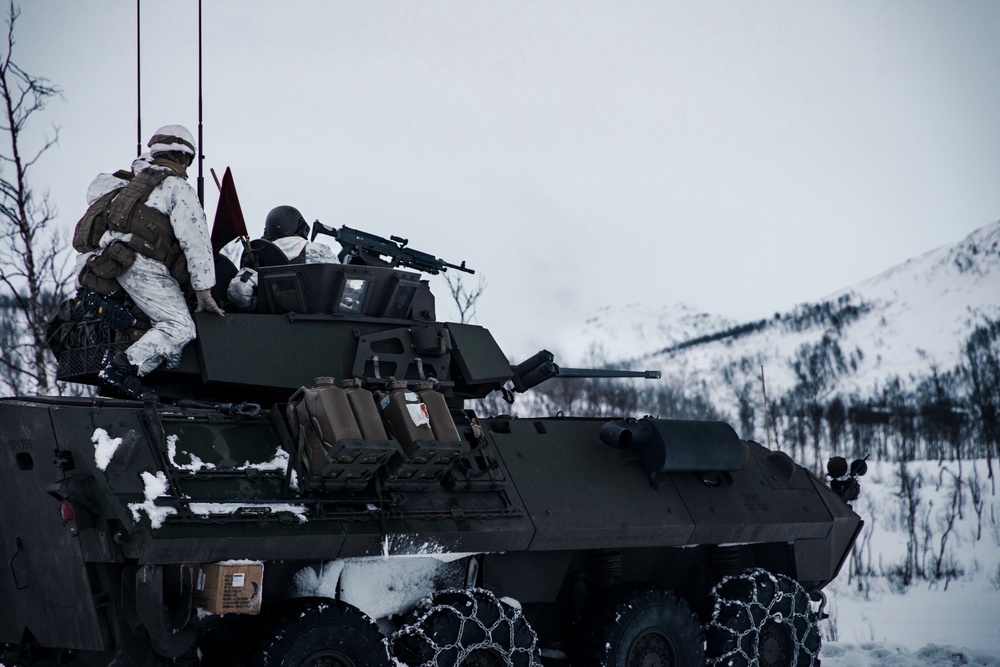 LAR Marines with MRF-E Execute a Live-Fire Range