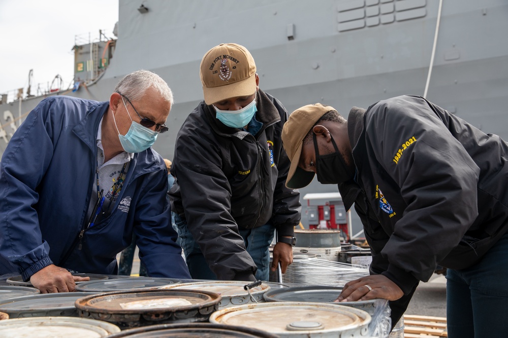 USS Fort McHenry