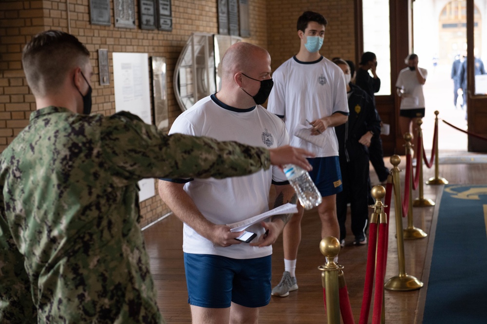 USNA Midshipmen Receive COVID Vaccine