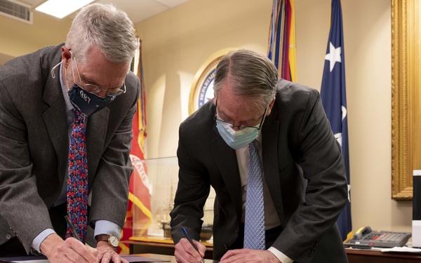 SECNAV Office Desk Presentation