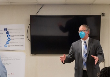 Secretary of the Navy visits Norfolk Naval Shipyard