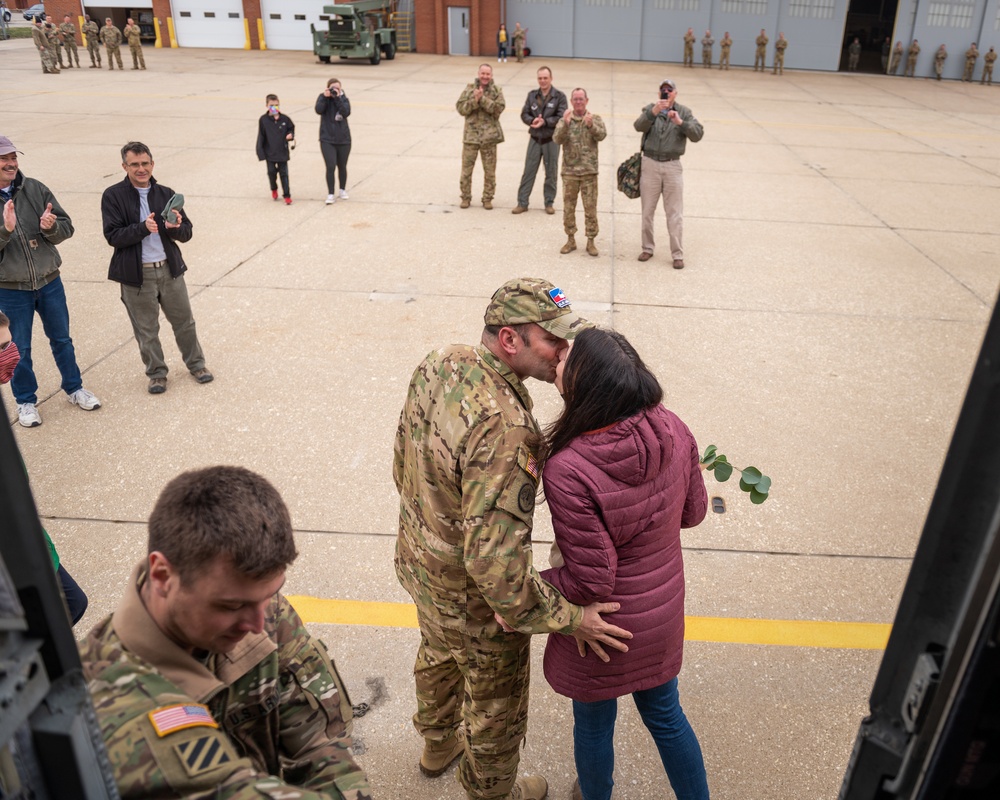 Chief Warrant Officer 4 Jason Rassi fini flight March 25, 2021