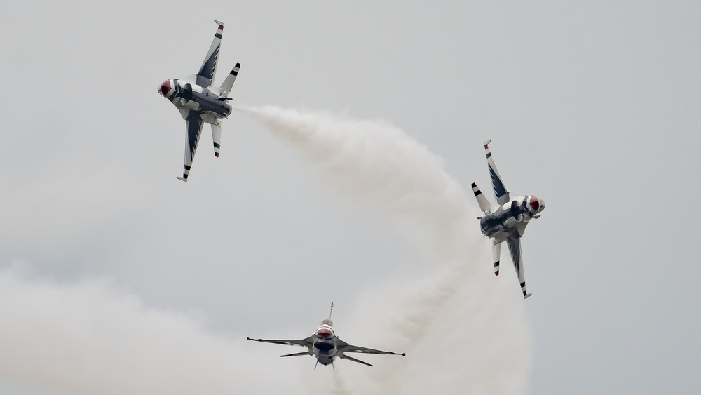 USAF Thunderbirds certify for 2021 season
