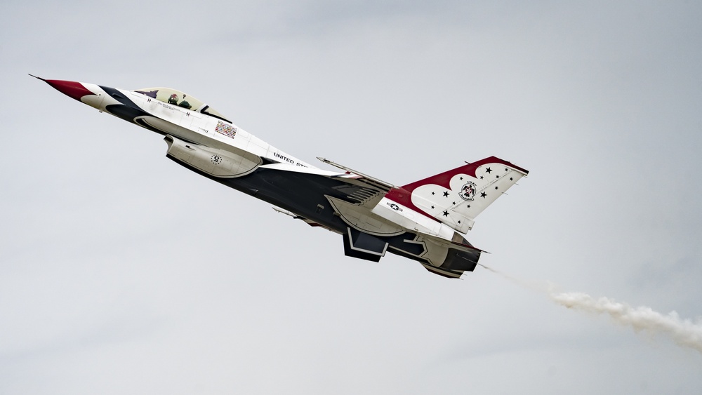 USAF Thunderbirds certify for 2021 season