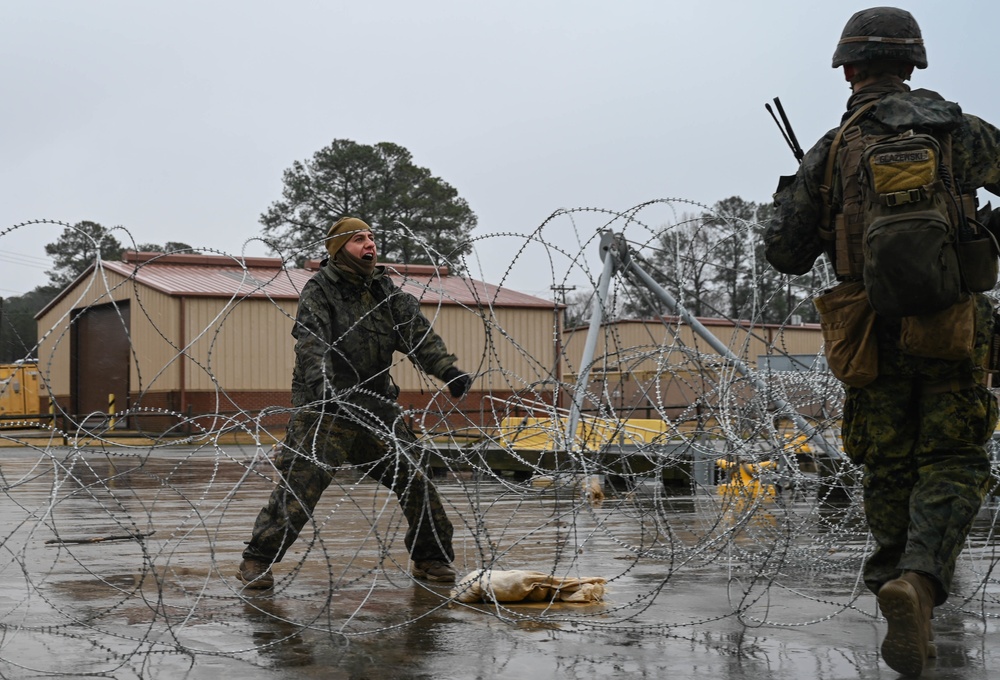 Marine’s train at Fort Eustis