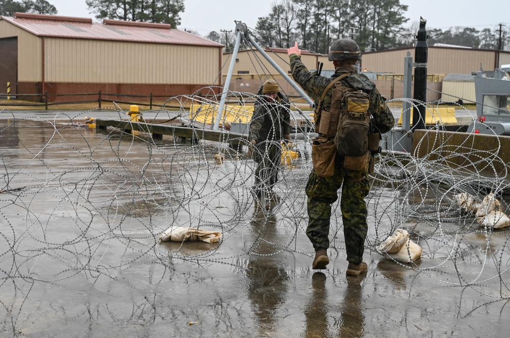 Marine’s train at Fort Eustis
