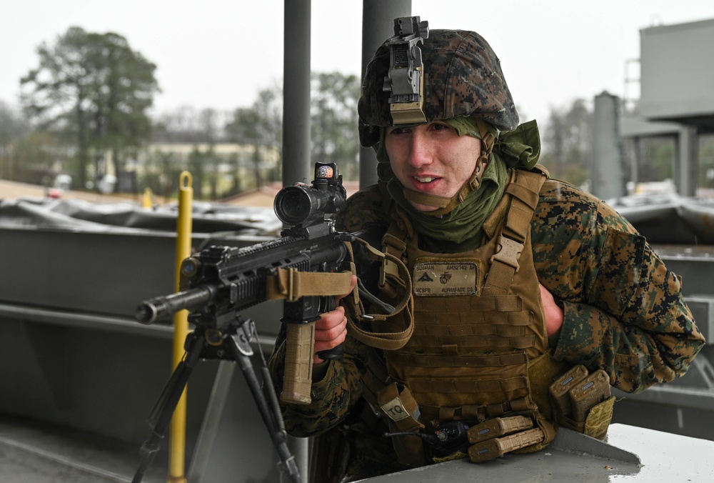 Marine’s train at Fort Eustis
