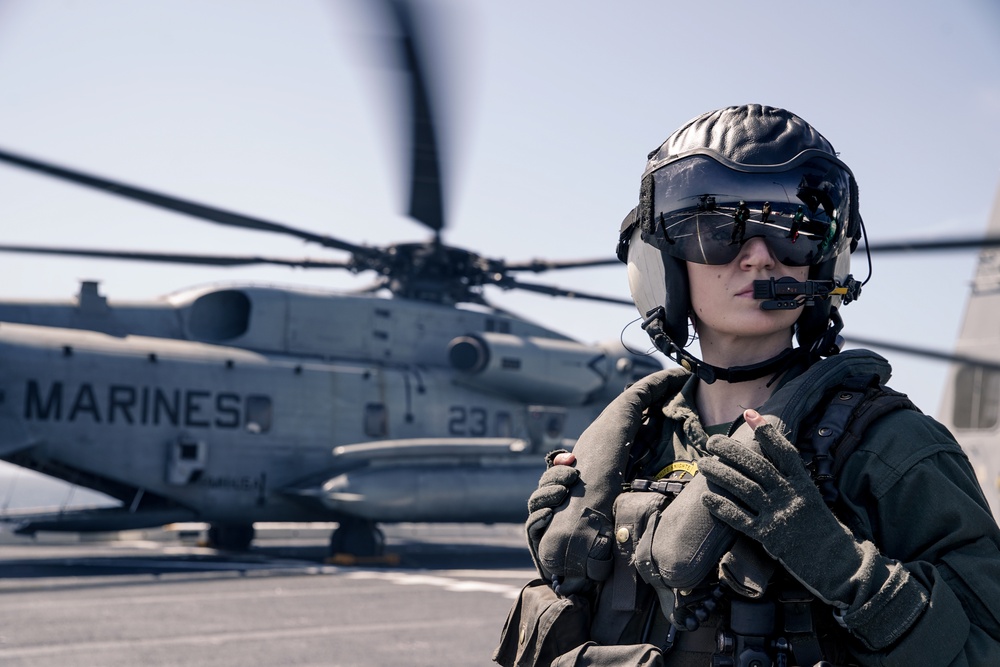BLT 1/1 Departs USS Portland for Helicopter Raid