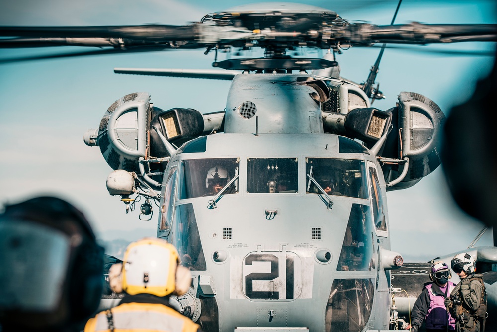 BLT 1/1 Departs USS Portland for Helicopter Raid