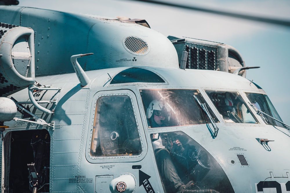 BLT 1/1 Departs USS Portland for Helicopter Raid
