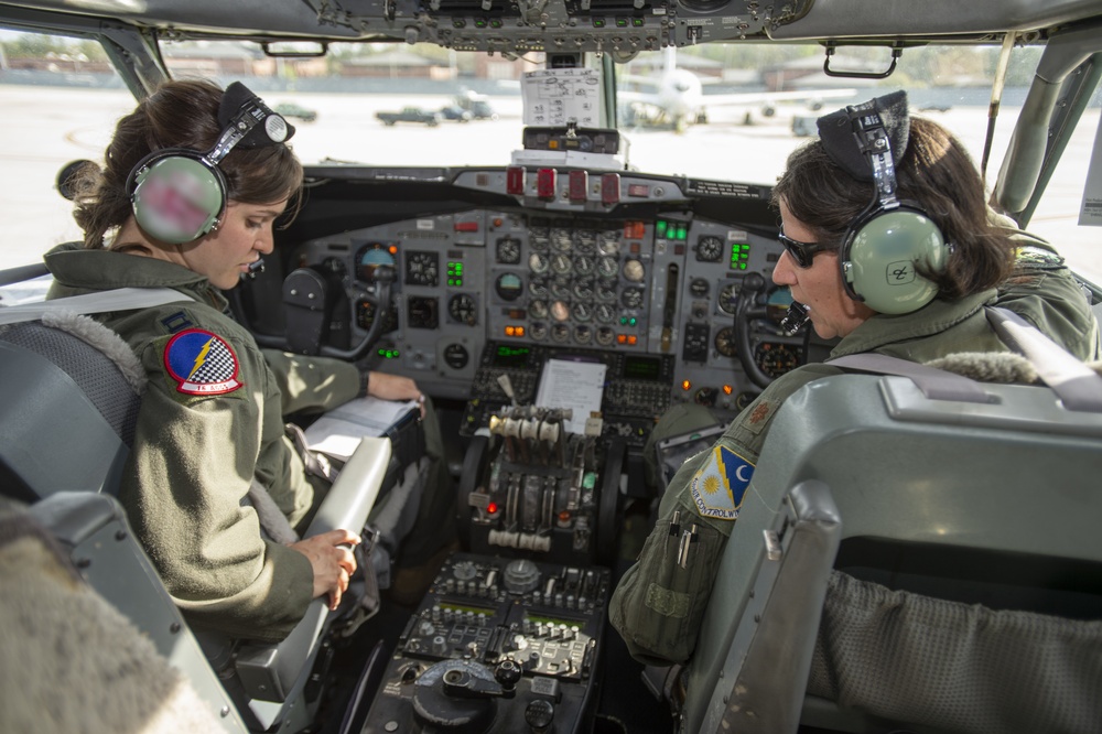 First all-female JSTARS flight crew honors women’s history month with flight