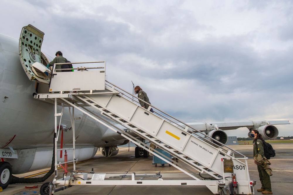 First all-female JSTARS flight crew honors women’s history month with flight