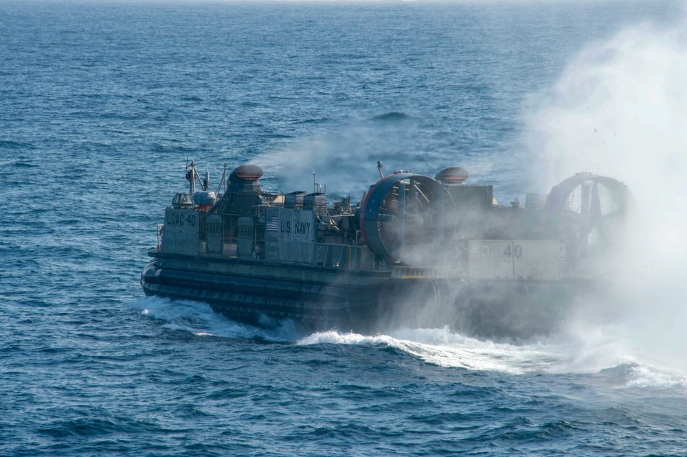 USS Essex LCAC Operations