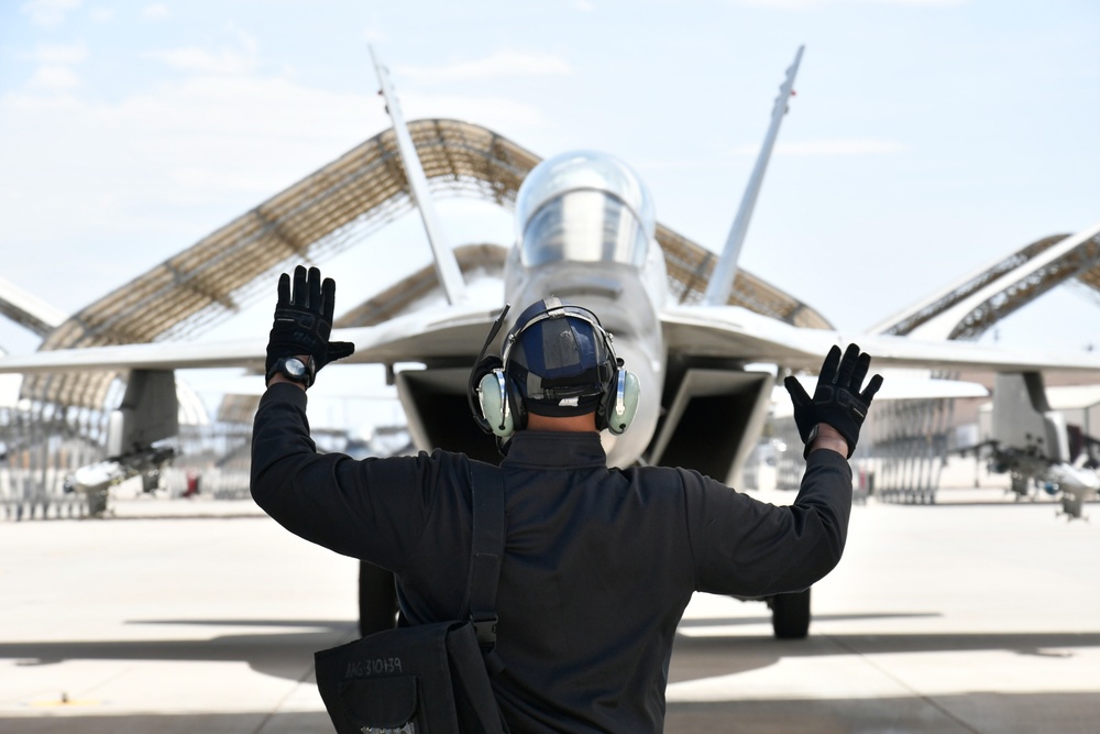 Flight crews assigned to the &quot;Gladiators&quot;