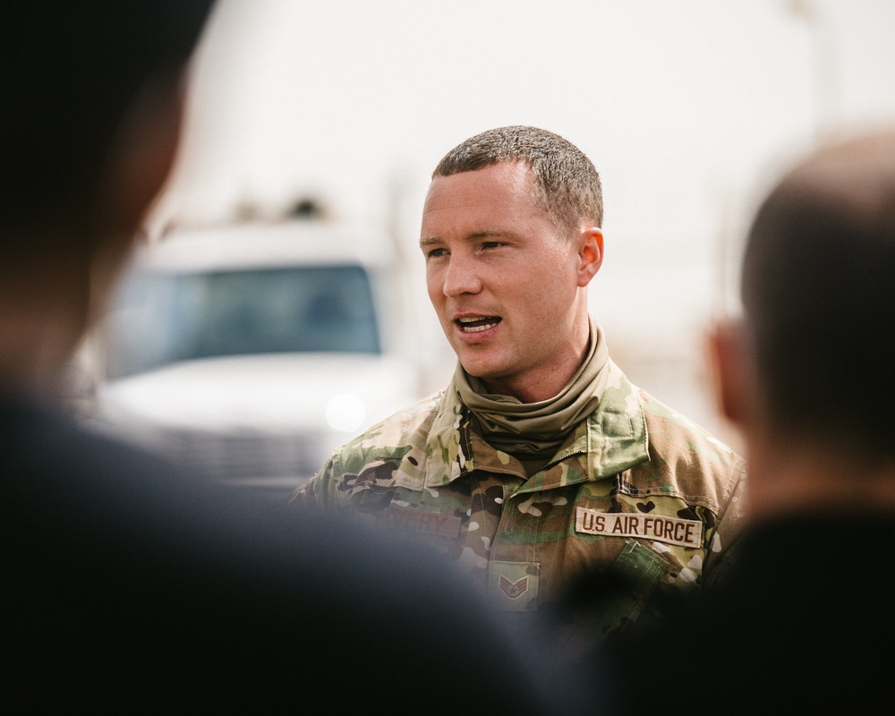 Qatar-U.S. Air  Force joint fire department vehicle extrication training