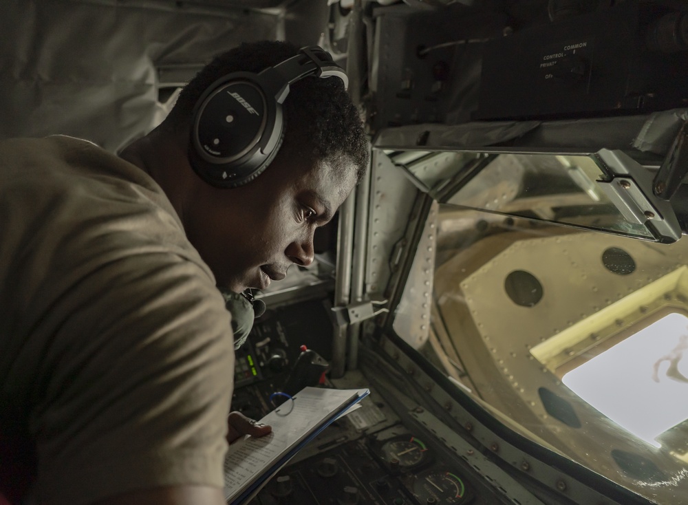 Python Ops refuel F-15E’s