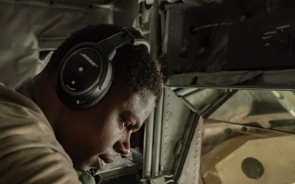 Python Ops refuel F-15E’s