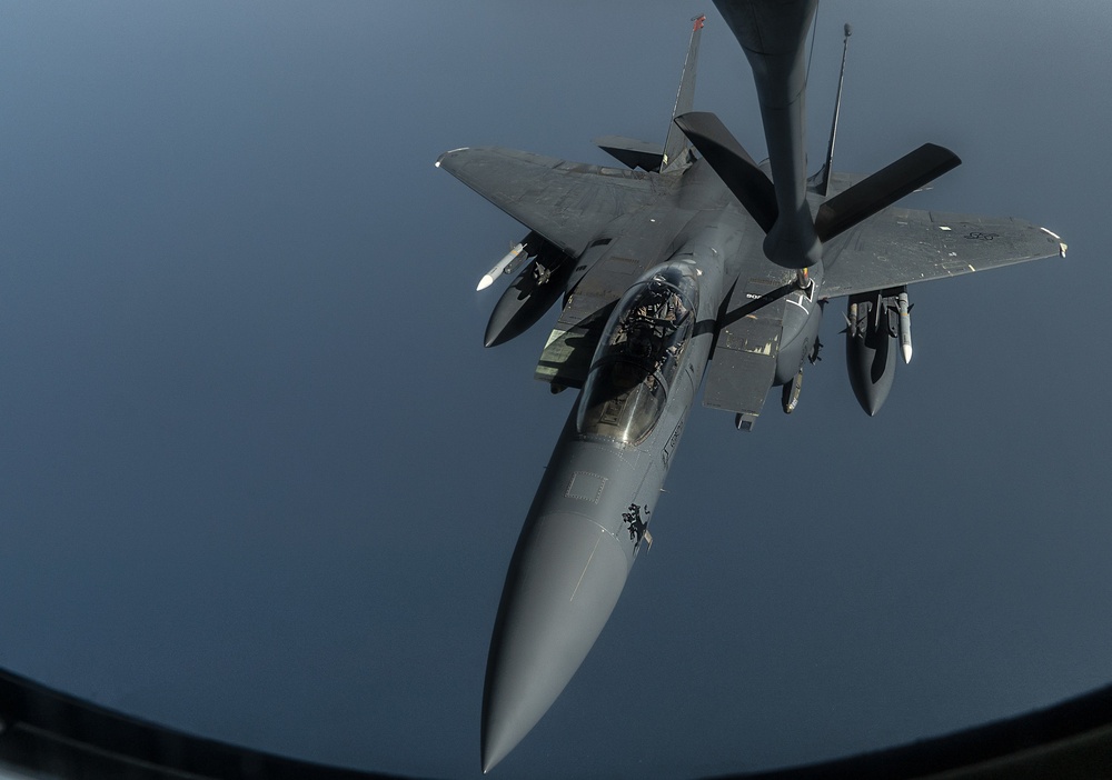Python Ops refuel F-15E’s