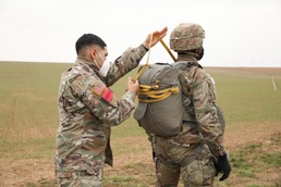 5th QM Paratroopers Enhance their Sling Load and Airborne Capabilities