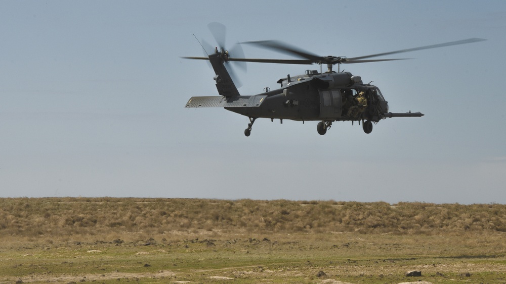 Rescue Airmen participate in readiness exercise