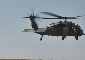 Rescue Airmen participate in readiness exercise