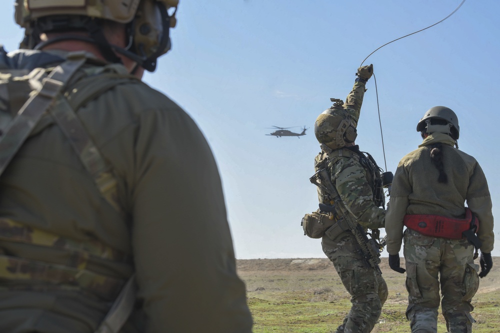 Rescue Airmen participate in readiness exercise
