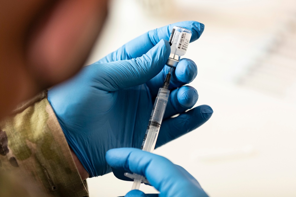 Atlanta Community Vaccination Center Soldiers Administering Vaccines