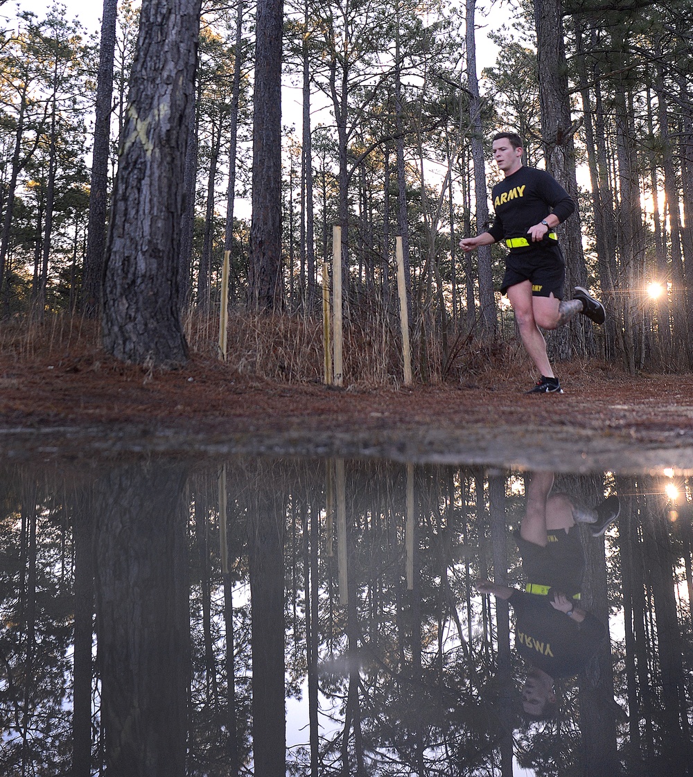 Civil Affairs Candidates Undergo Pysical Training Test