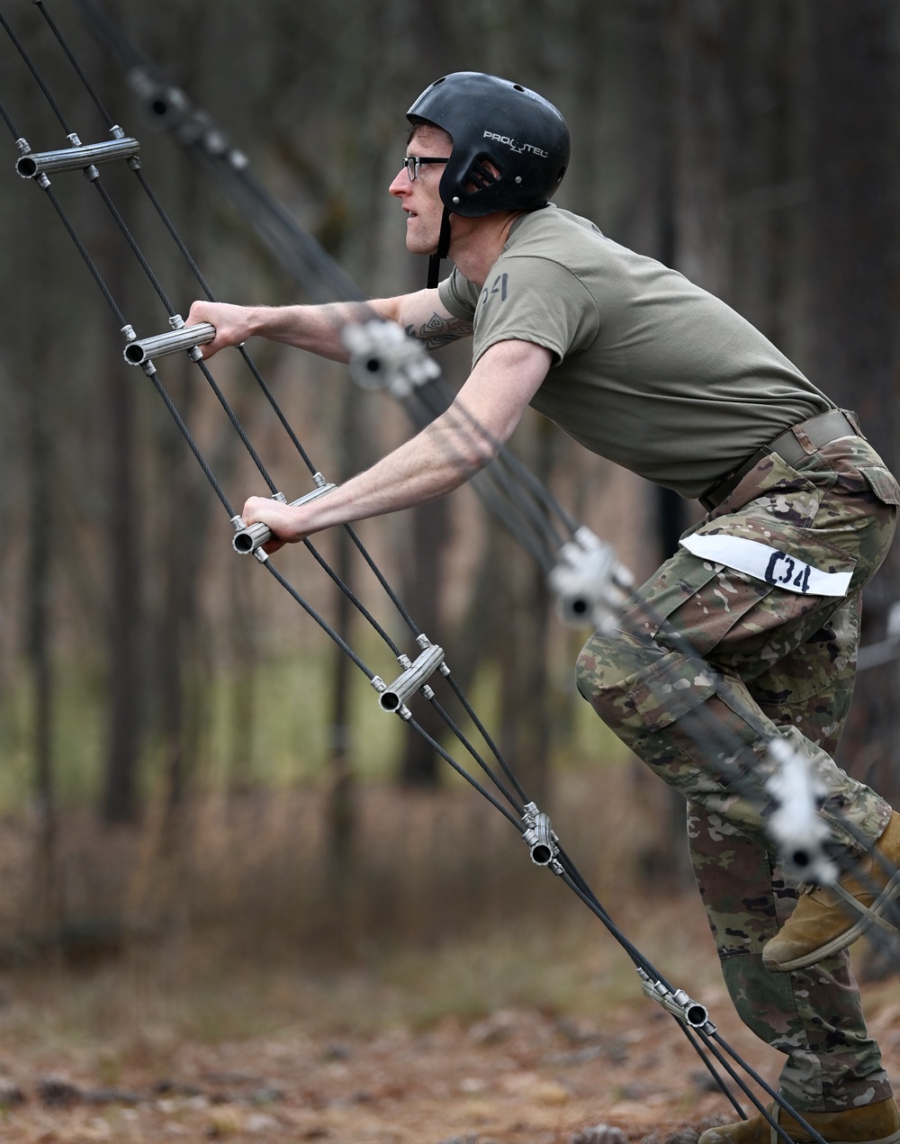 Civil Affairs Candidates Take On Obstacle Course