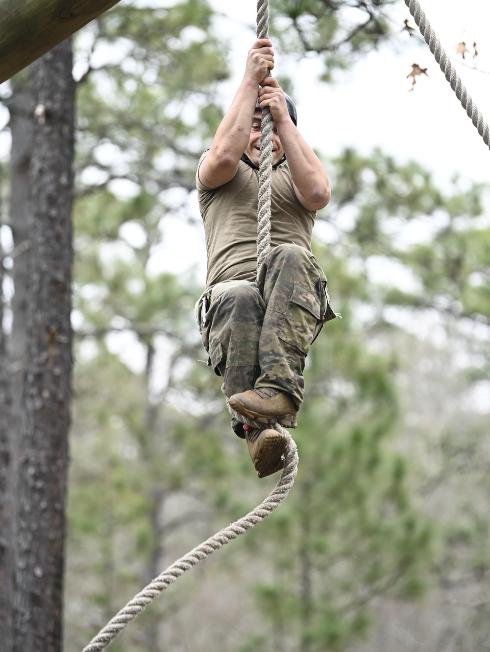 Civil Affairs Candidates Take On Obstacle Course